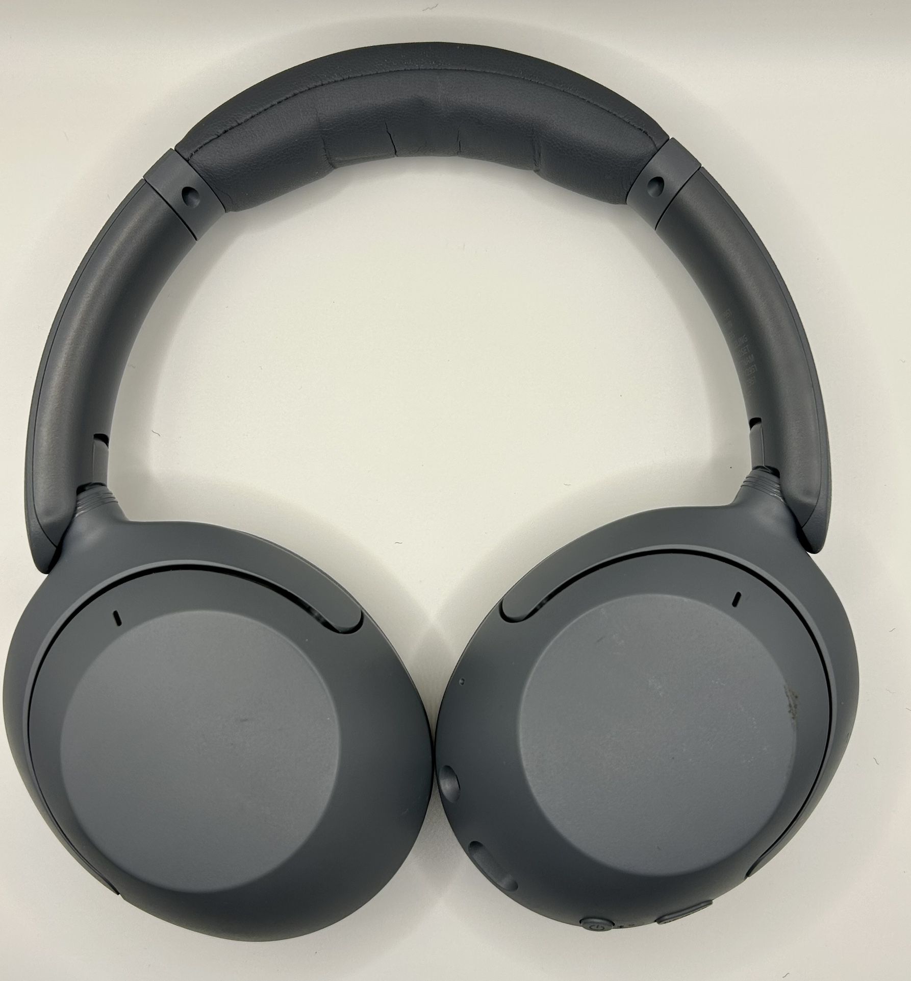 Sony WH-XB910N Wireless Noise Cancelling Over the Ear Headphones in Gray
