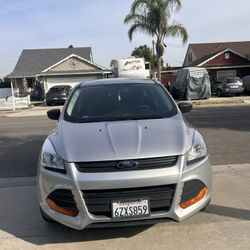 2013 Gray Ford Escape