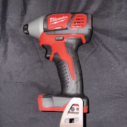 Milwaukee M 18 Impact Driver
