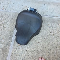 Harley Seat