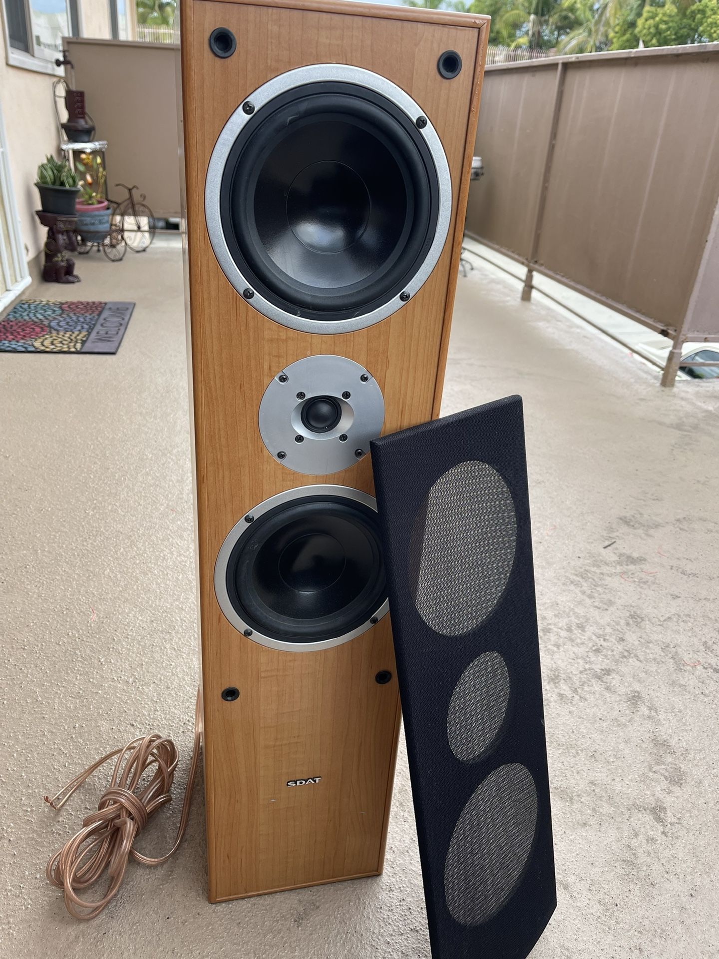 2 Speakers CDAT Hi-Fi
