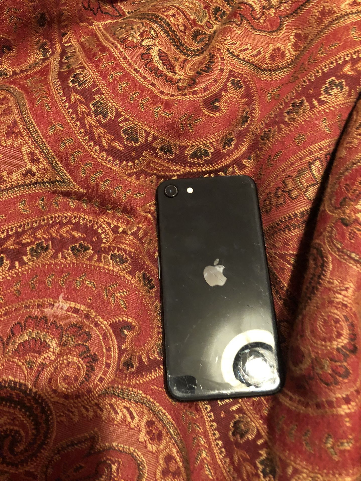 iPhone SE