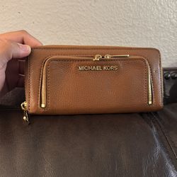 Michael Kors wallet