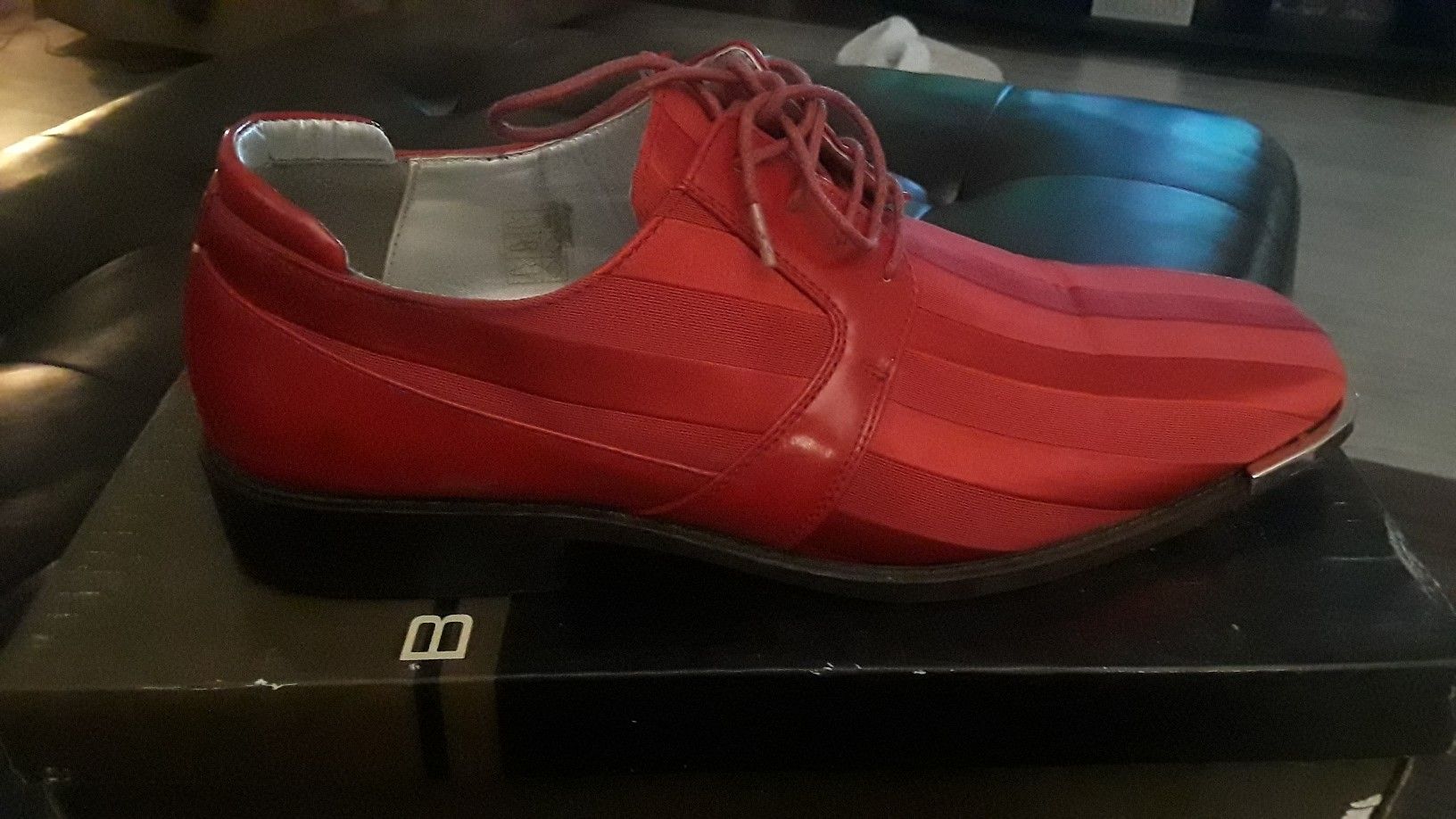 Mens dress shoes