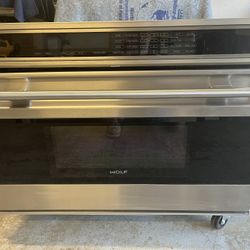 WOLF 36" Single Electric 220v Convection Wall Oven
