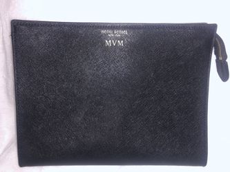 Henri Bendel 57th cosmetics bag/clutch