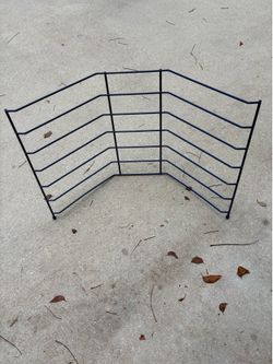6 rack for puzzles or games