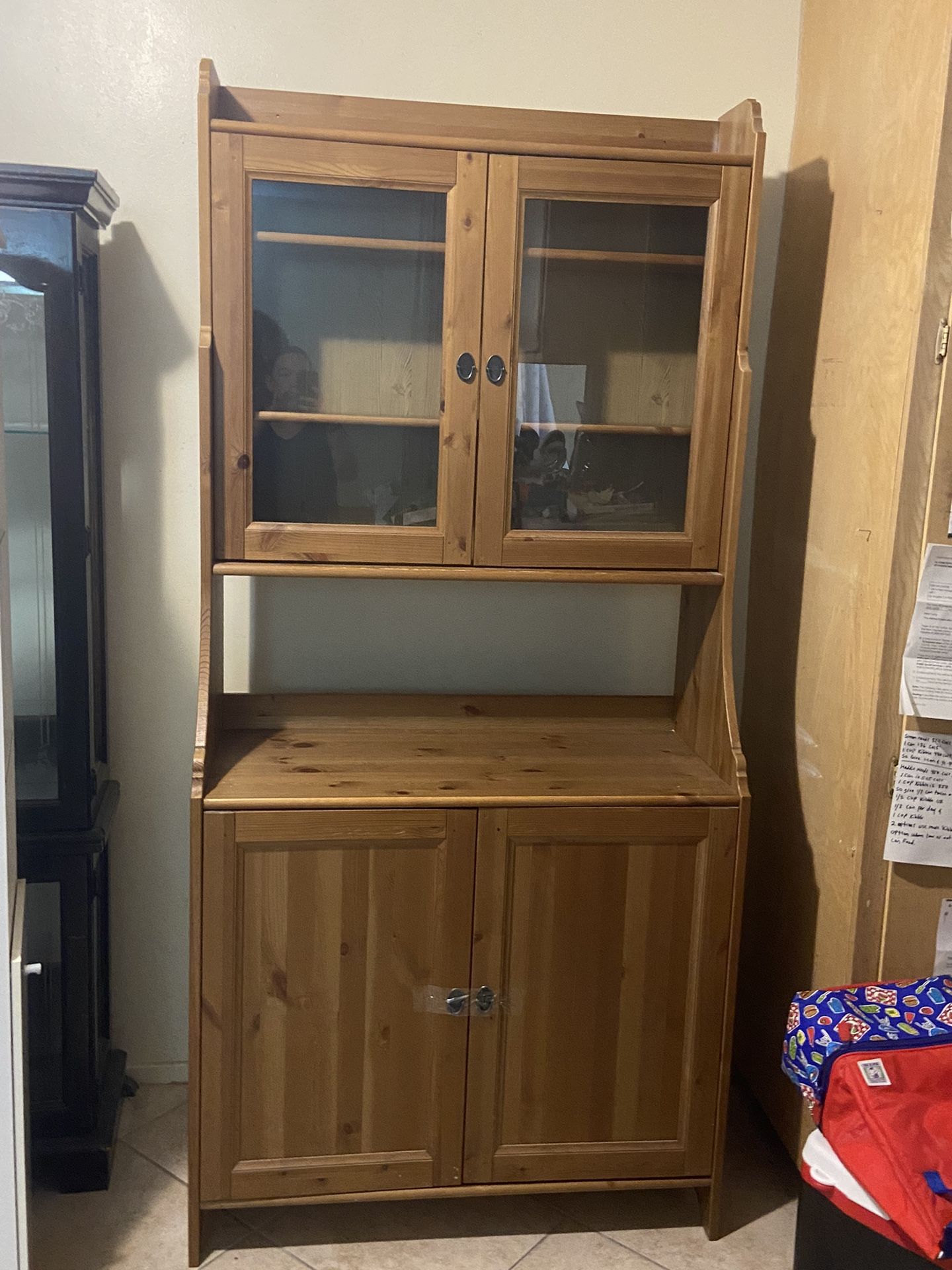 Beautiful Real Wood Hutch Set Paid $900