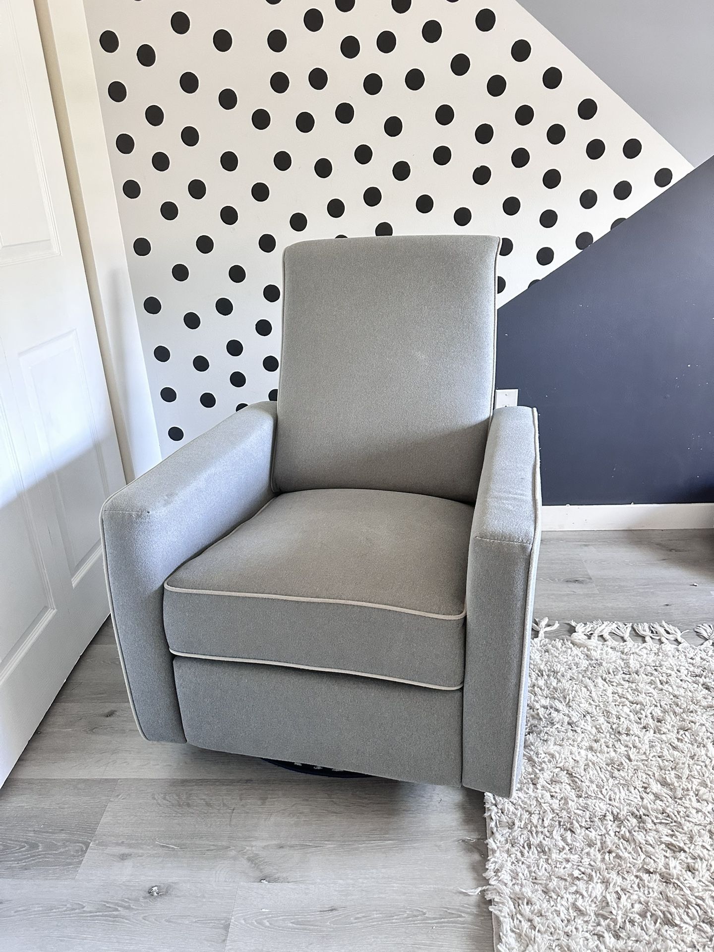 Recliner swivel glider chair