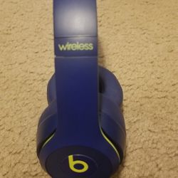 Like New Beats Wireless Headphones 