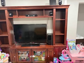 Wood Tv Entertainment