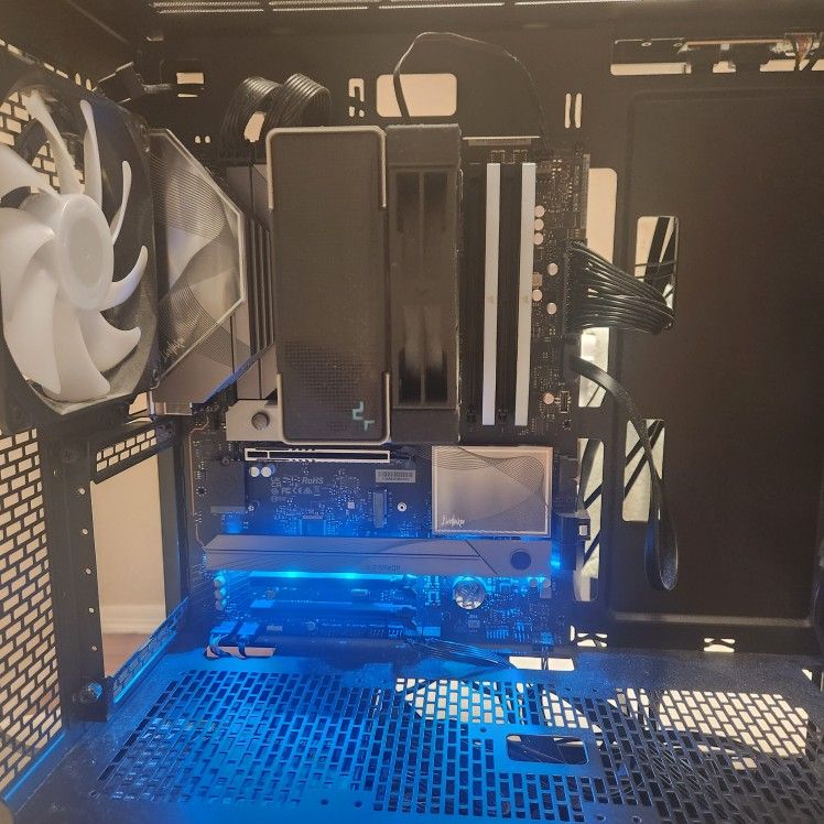 Intel CPU + Z890 Motherboard + 32GB RAM Combo, Newer Parts