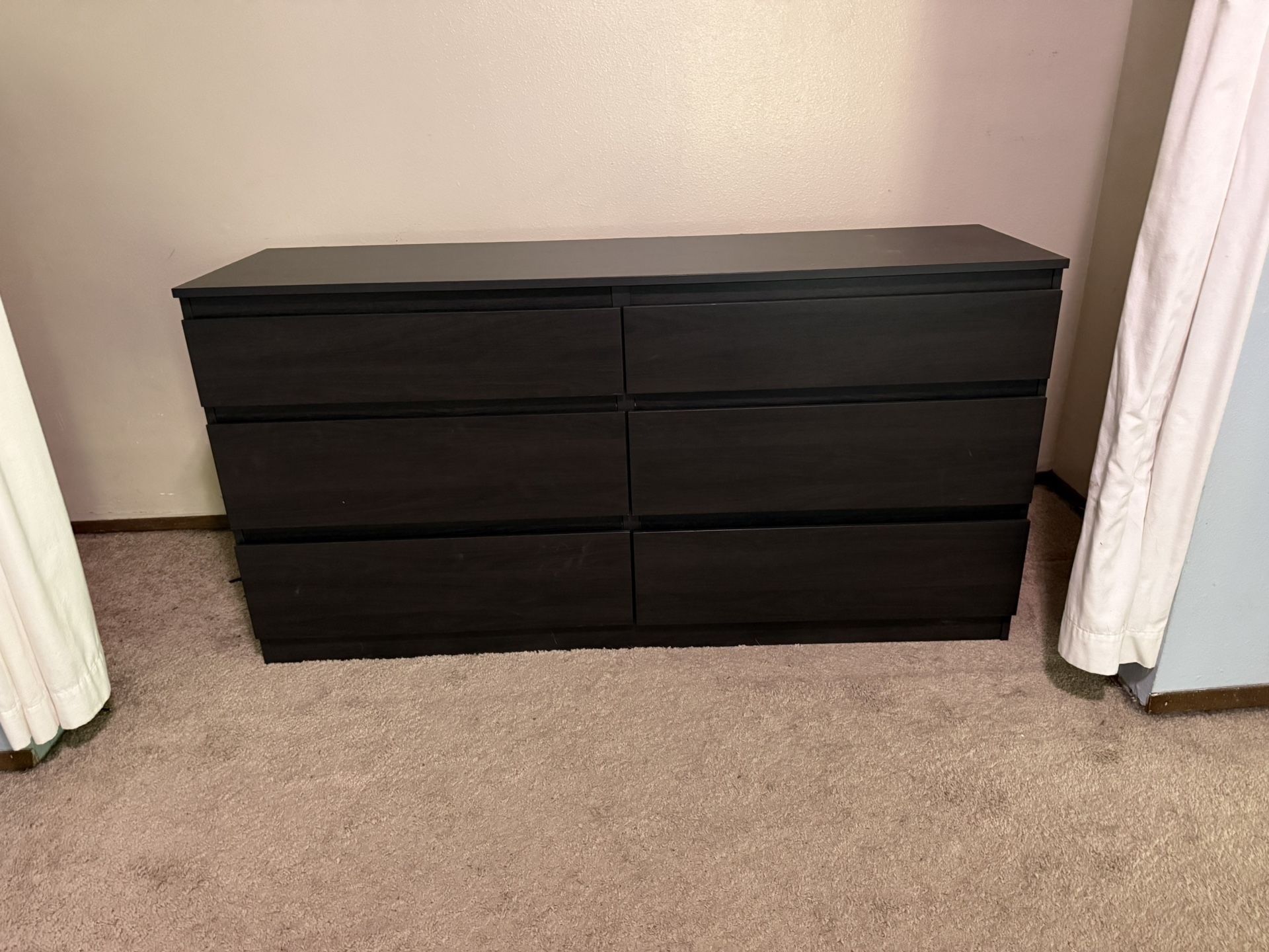 Six-drawer Dresser