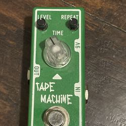 Tape Machine Delay Guitar Pedal