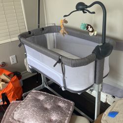 Baby Bassinet Baby Crib 