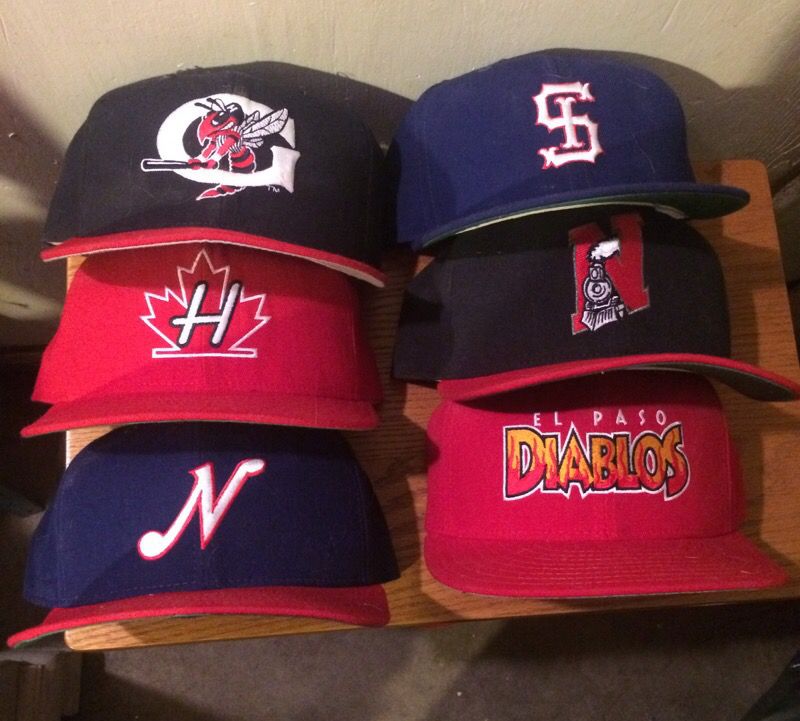 Lot of vintage 90's minor league baseball hats