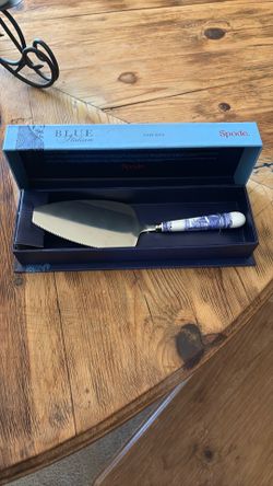 Brand new Spode Blue Italian Cake Server