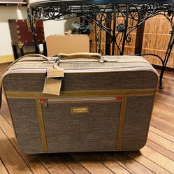 Vintage Frequent Traveler Tweed Leather Luggage Rolling Suitcase 