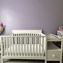 Crib With Changing Table Like New $125 