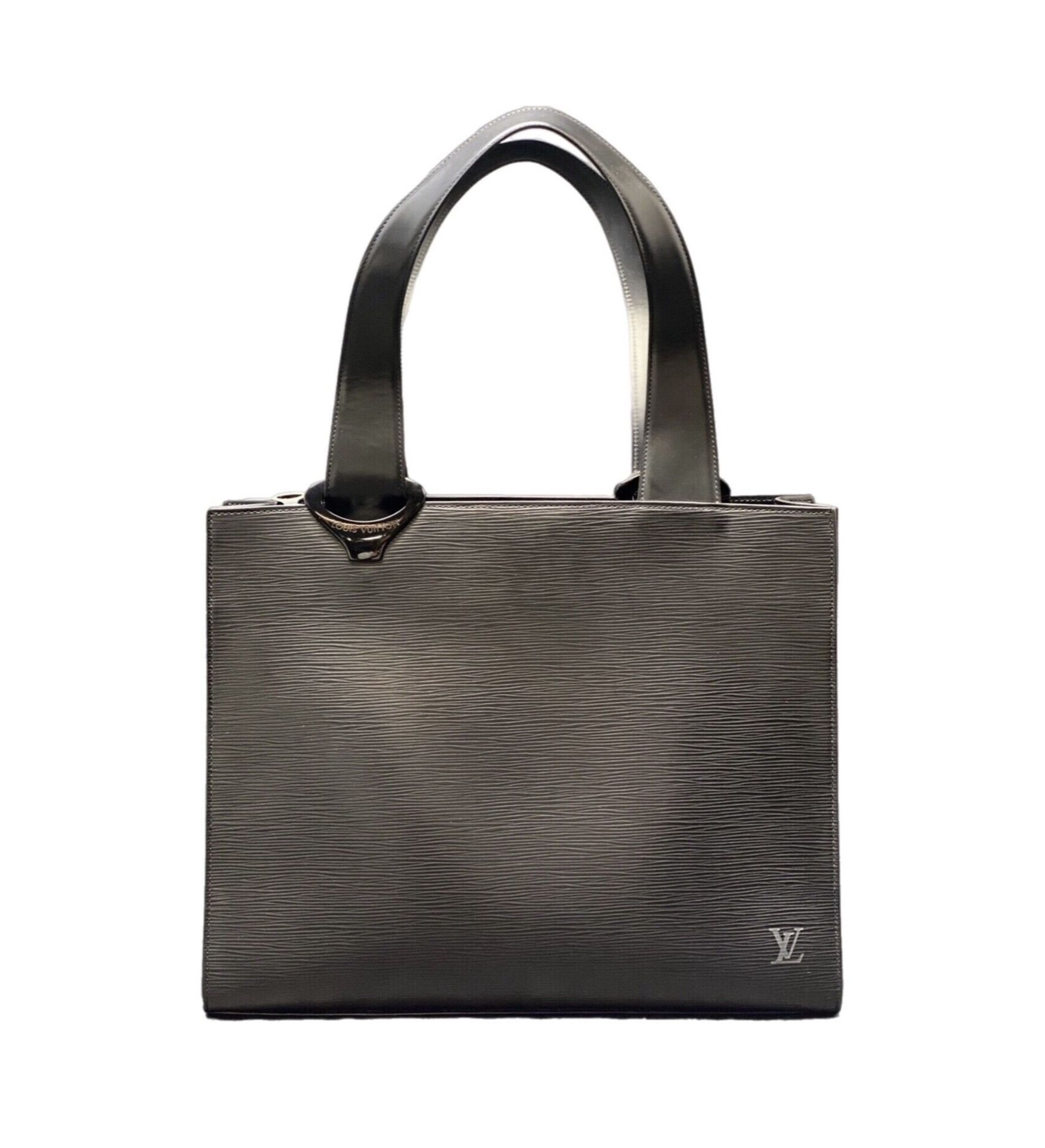 Louis Vuitton Black Epi Leather Handbag Shoulder Bag Classic Medium