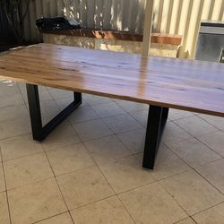 Wooden modern Table (BUILDS) 