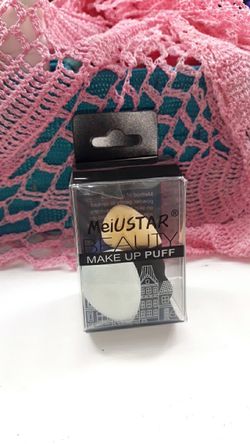 4 small beauty blenders