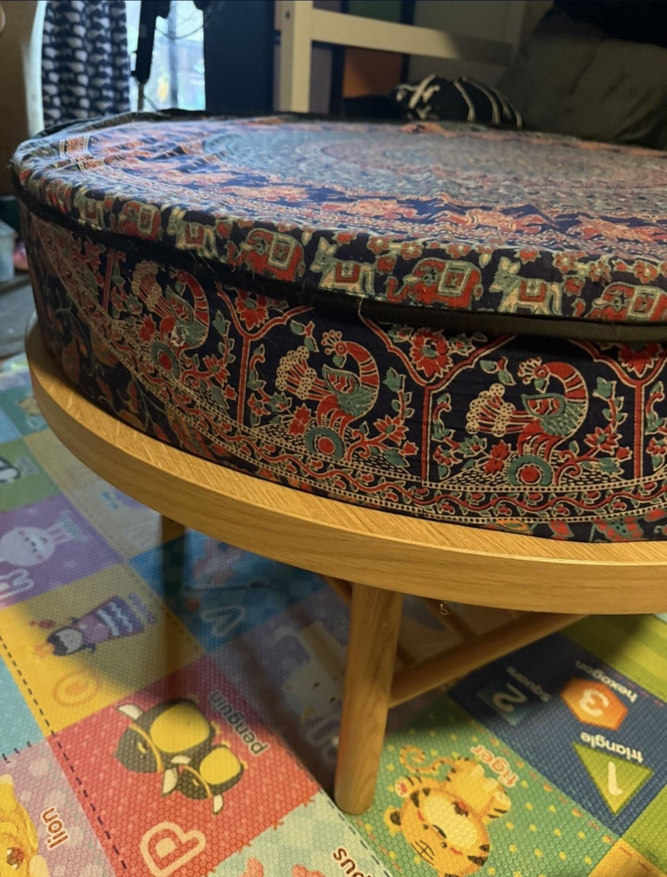 Listerby Coffee Table/Ottoman With Cushion