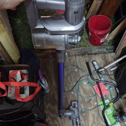 Dyson Vacuum - D44 Animal 