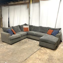 Sectional couch