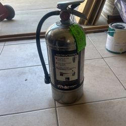 Badger Wet Chemical Fire Extinguisher 