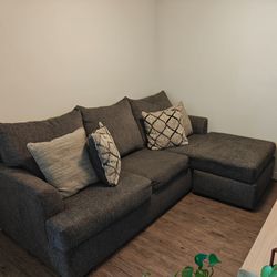 Couch with chaise