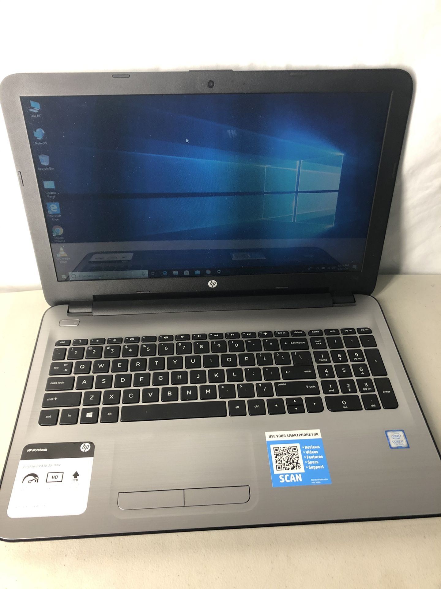 HP 15 ay137cl, 7th Generation Intel Core i7, 2.90 GHz, 16 GB RAM, 1 TB Hard Drive, Intel HD Graphics 620, Wireless Wifi, Webcam, DVDRW, HDMI Port, SD