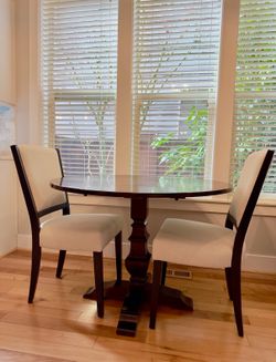 Round Dinette Table (Foldable) with 2 Chairs