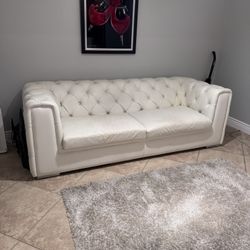 luxury White leather Couch . 
