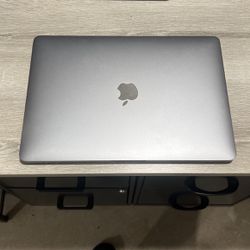 MacBook Pro 13 Inch M1 8GB
