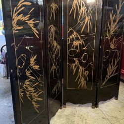Chinese Wall Divider