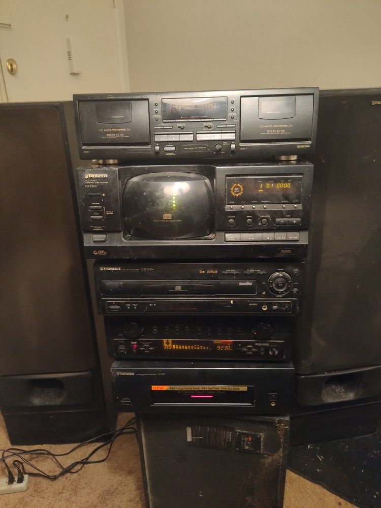 Pioneer Stereo System