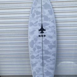 5’10 New 5 Fin