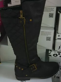 Women's boots