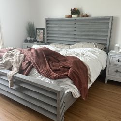 King Bedroom Furniture Set