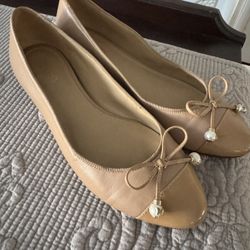 Michael Kors Beige Flats Size 7