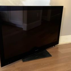 52” Sony Bravia KDL-46NX800 LCD Digital Color Smart TV