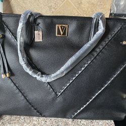 The Victoria Carryall Tote