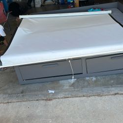 Projector Screen