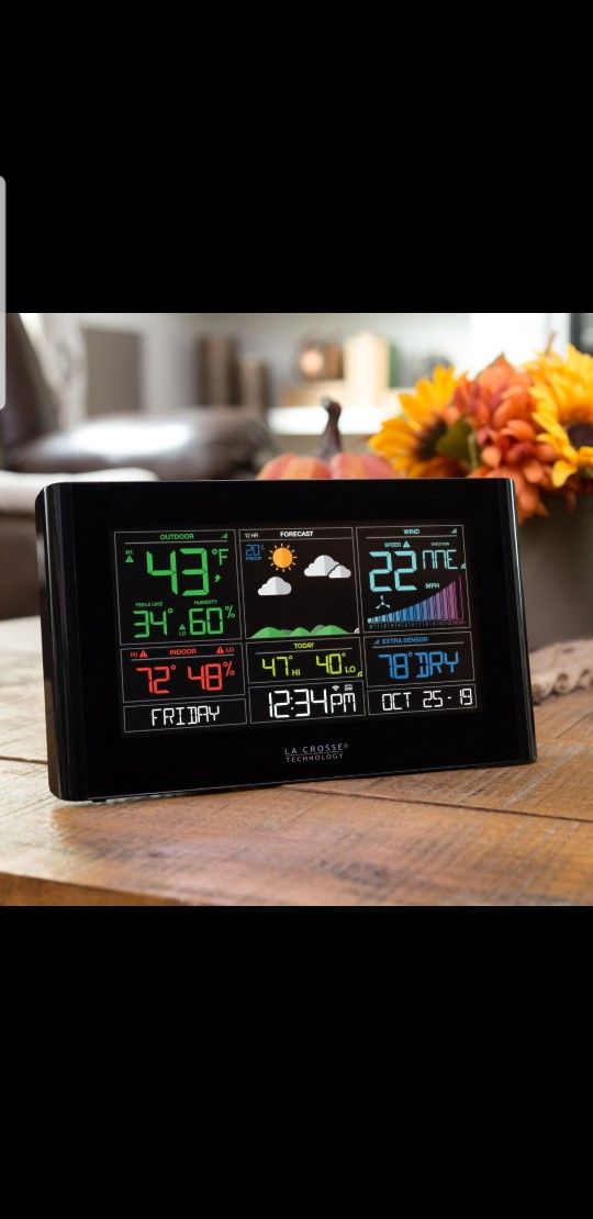La Crosse Technology S82950 WiFi Professional Weather Station with