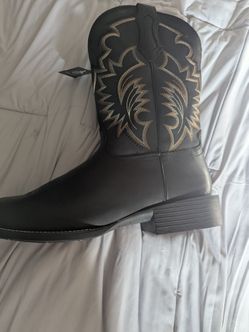 Black Western Cowboy Boot with Gold Embroidery