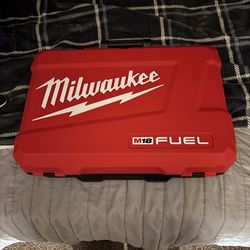 Fuel Milwaukee drill set with 5.0 batteries