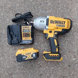 Dewalt Impact Fuel High Torque 1400 Lbs/ft Torque Set Battery 5.0 And Charger New 🛑 Firm Price 🛑 