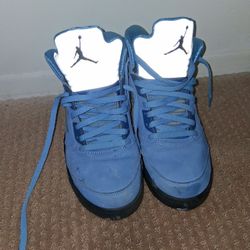 Used Jordan 5 UNC