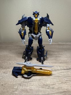 Transformers Prime Voyager Class Dreadwing - Complete with Sword & Blaster - Excellent Condition